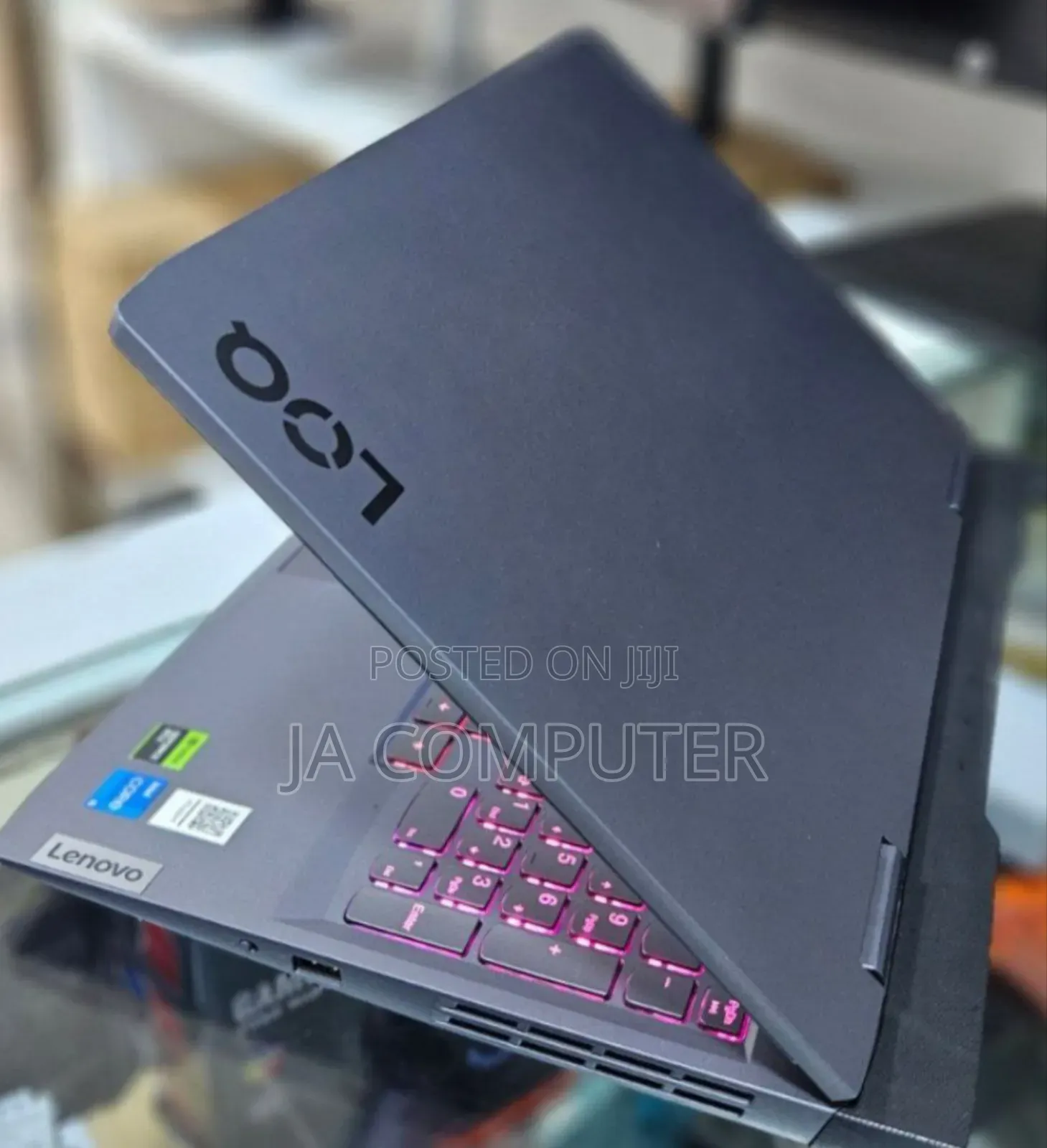 New Laptop Lenovo LOQ 15IRH8 16GB Intel Core I5 SSD 512GB