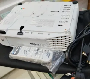 Brand New Epson Projector With Manual Cd And Cartoon