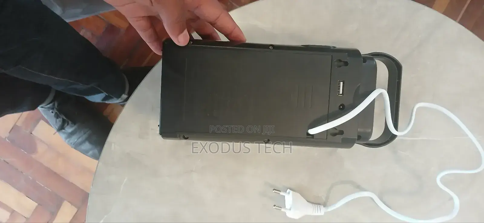 Ecoflow Chargeable Light and Phone Charger