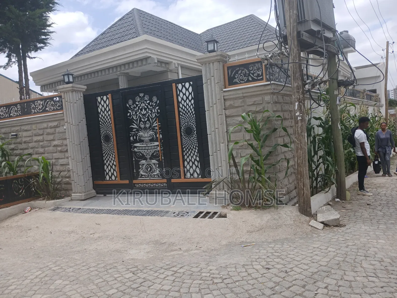 6bdrm Villa in Bole for sale