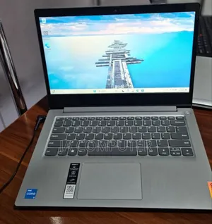 New Laptop Lenovo Ideapad 3 8GB Intel Core I3 SSD 256GB