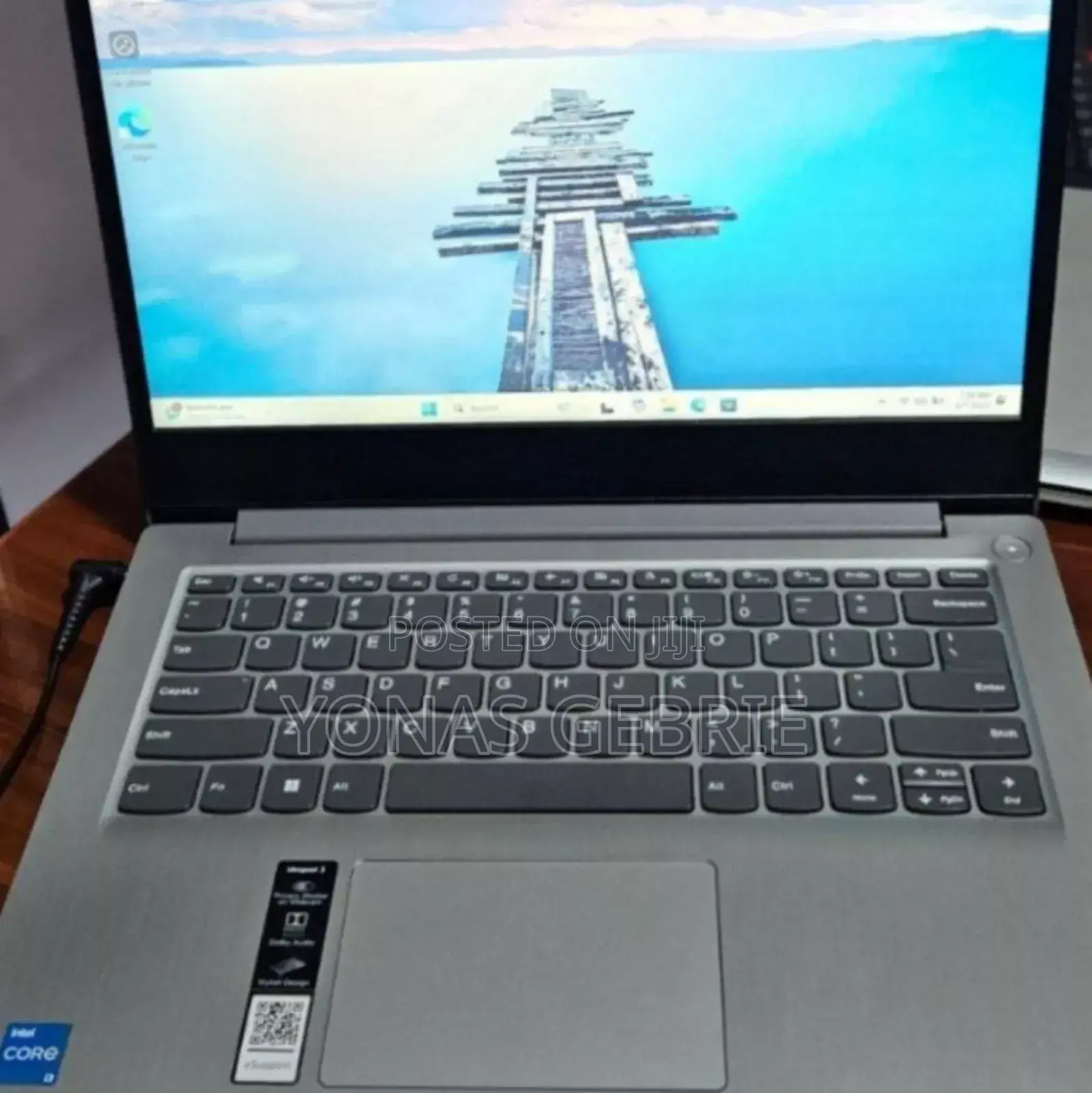 New Laptop Lenovo 8GB Intel Core I3 SSD 256GB