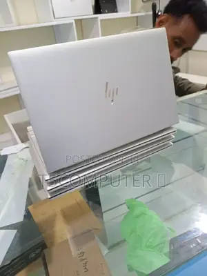 New Laptop HP EliteBook 840 G8 16GB Intel Core I7 SSD 512GB