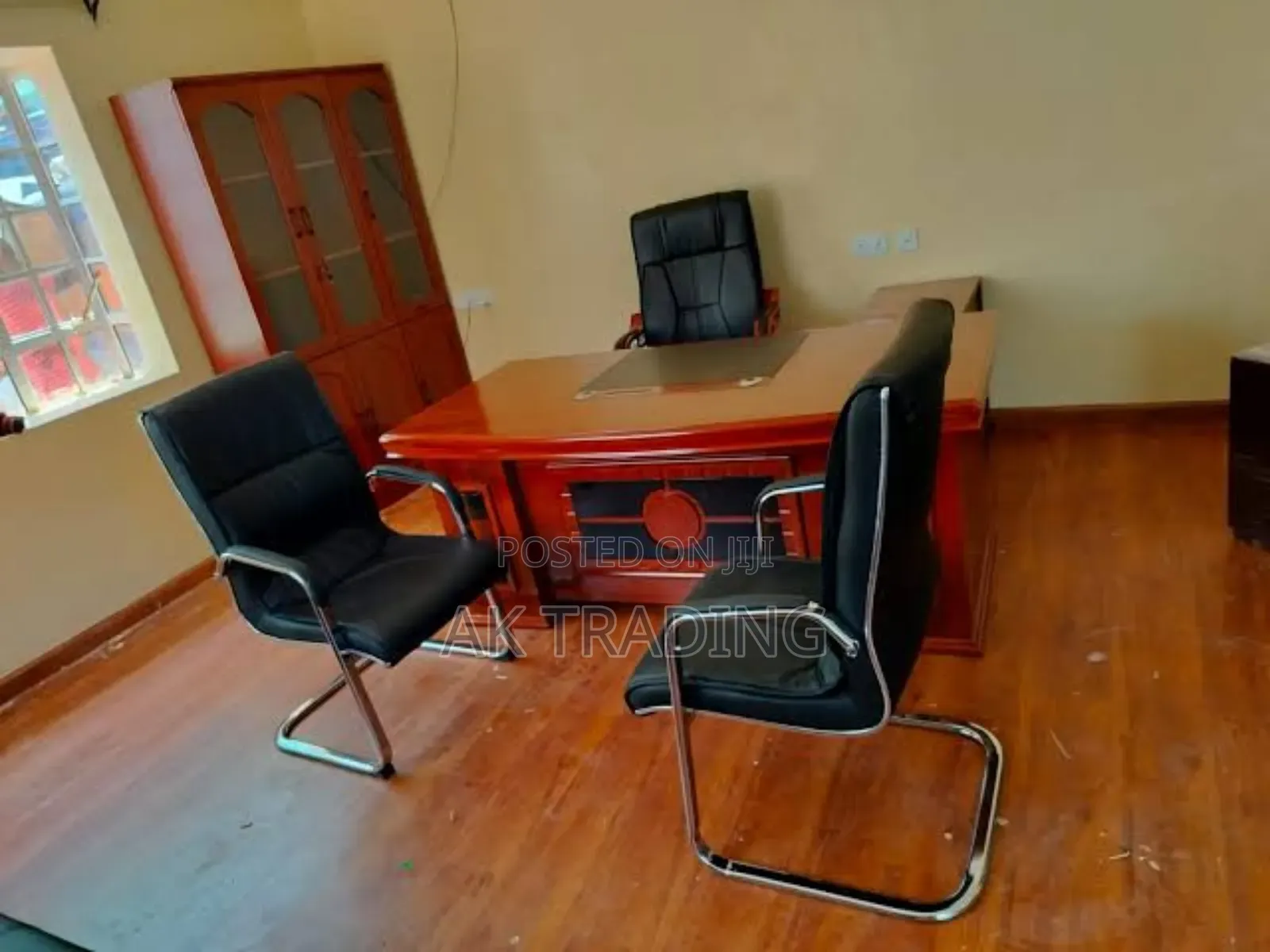 Modern Manager Table and Chair Shelf