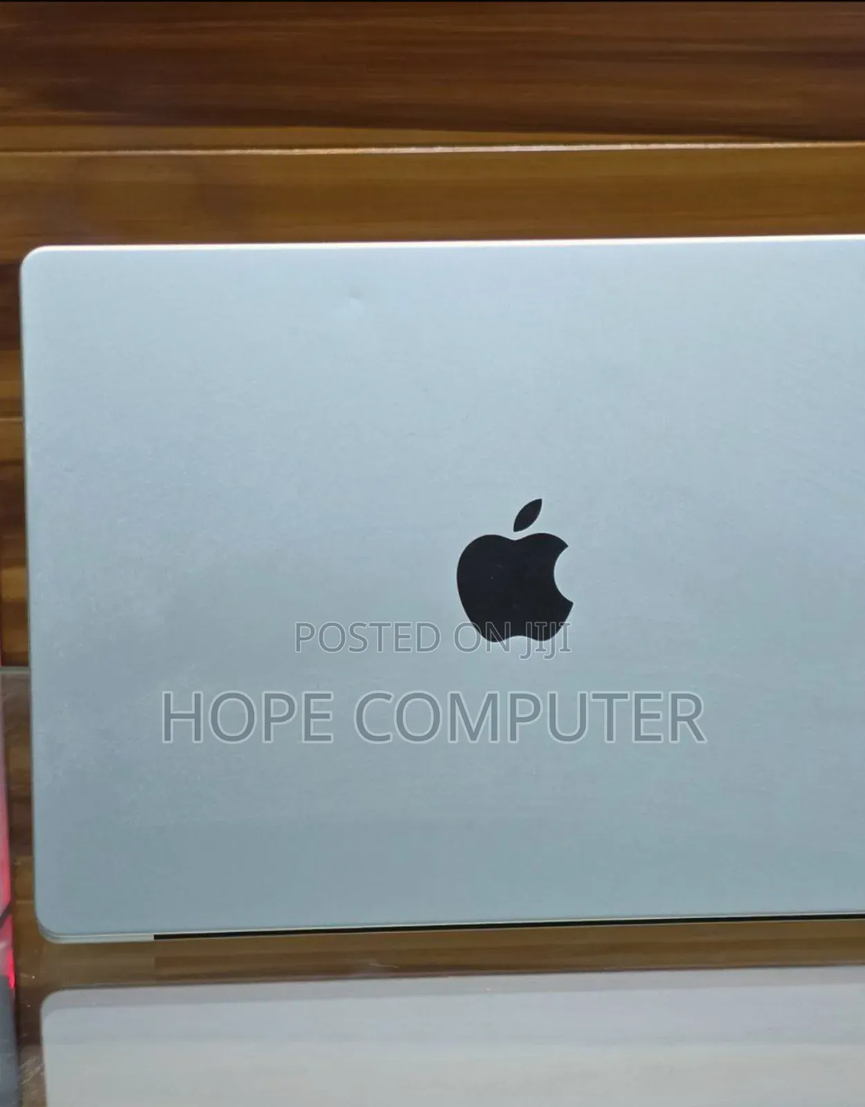 New Laptop Apple MacBook Pro 2023 M3 14-Inch 8GB Apple M3 Pro SSD 512GB