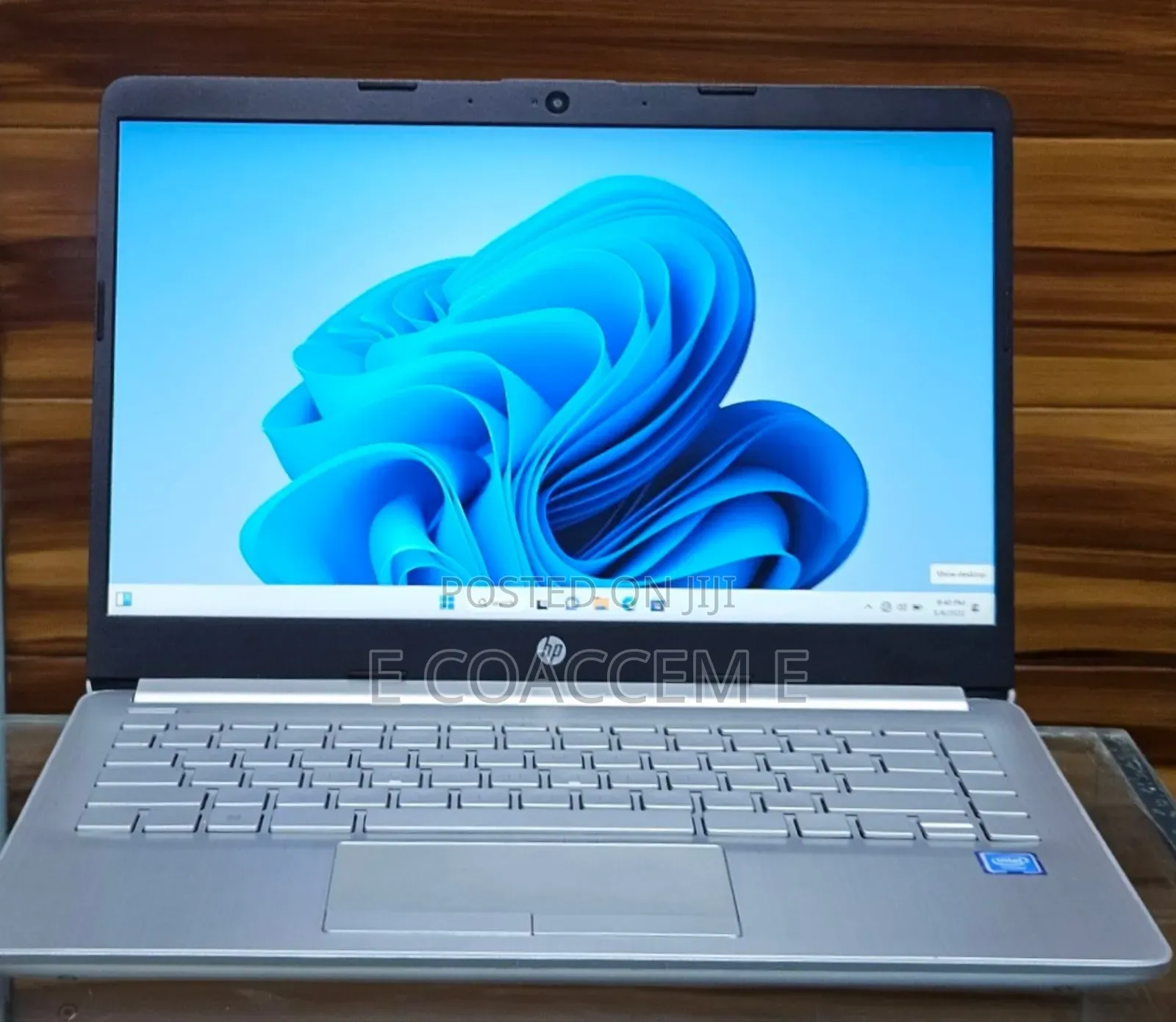 New Laptop HP 8GB Intel Celeron SSD 60GB