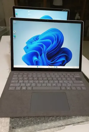 New Laptop Microsoft Surface Laptop 4 16GB Intel Core I7 SSD 512GB