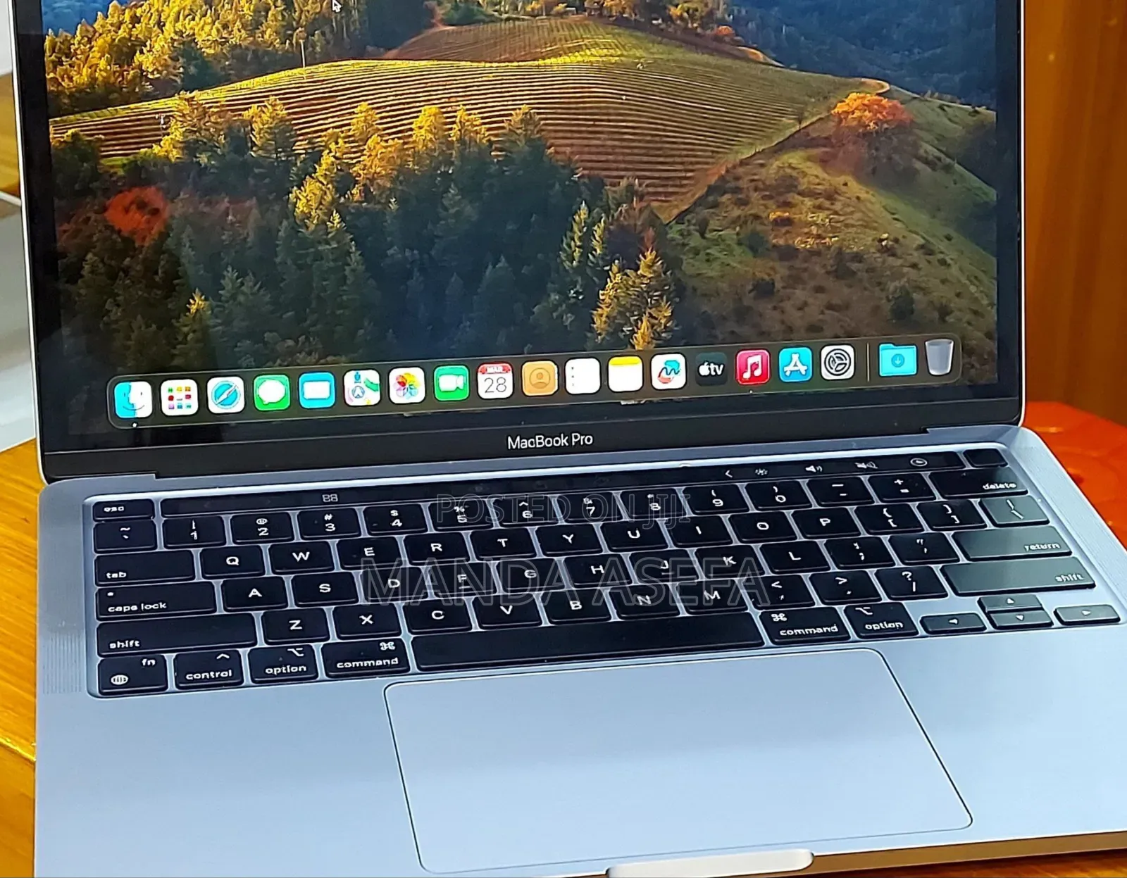 New Laptop Apple MacBook Pro 8GB Apple M2 SSD 256GB