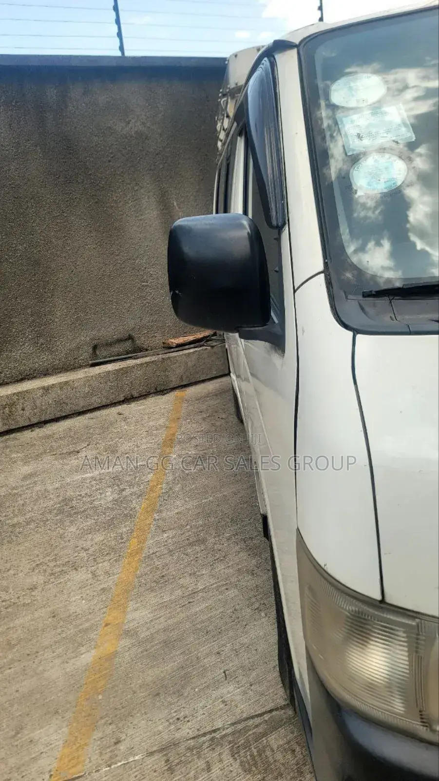 Toyota HiAce 2010 White