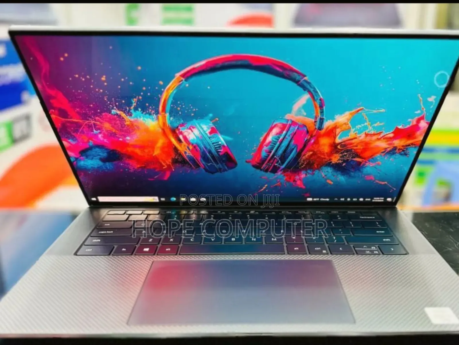 New Laptop Dell Precision 15 3520 32GB Intel Core I7 SSD 512GB