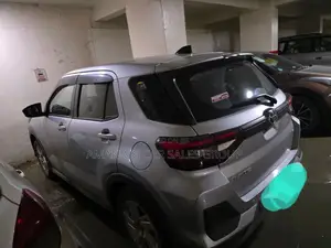 Photo - Toyota Raize 2023 Silver