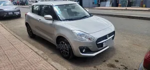 Suzuki Swift 2023 Silver