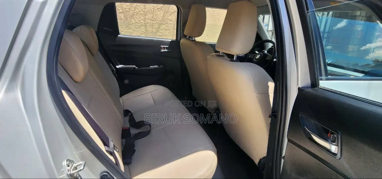 Suzuki Swift 2023 Silver