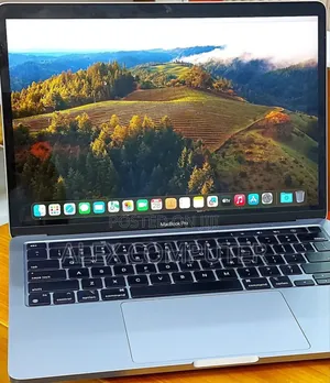 New Laptop Apple MacBook Pro 2022 M2 8GB Apple M2 SSD 256GB