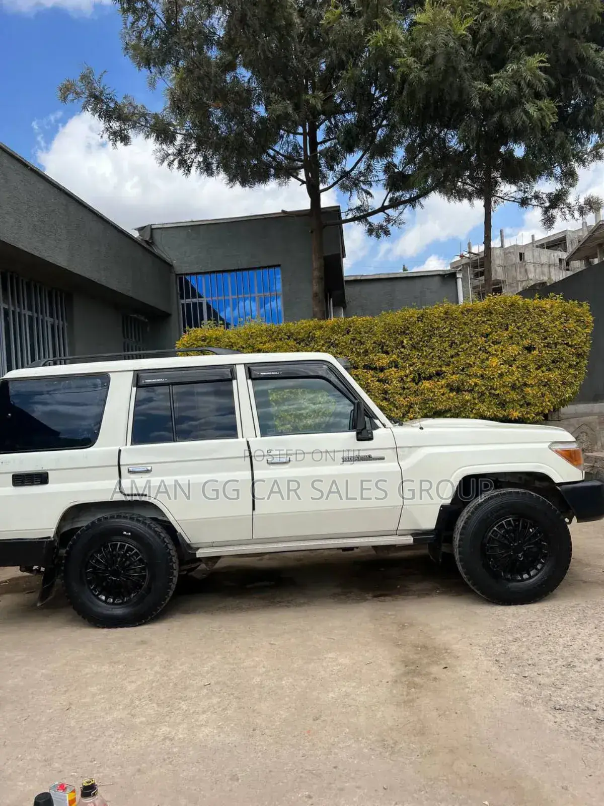 Toyota Land Cruiser 2015 White