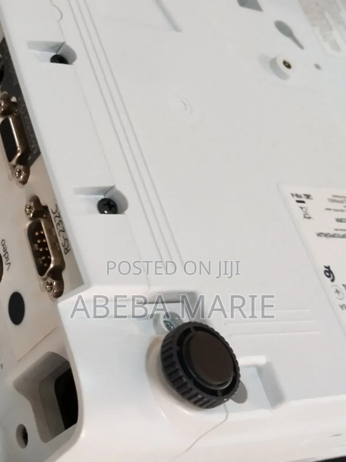 Brand New Epson Projector
With Manual Cd and Cartoon