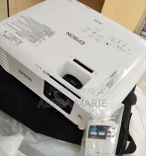 Brand New Epson Projector
With Manual Cd and Cartoon