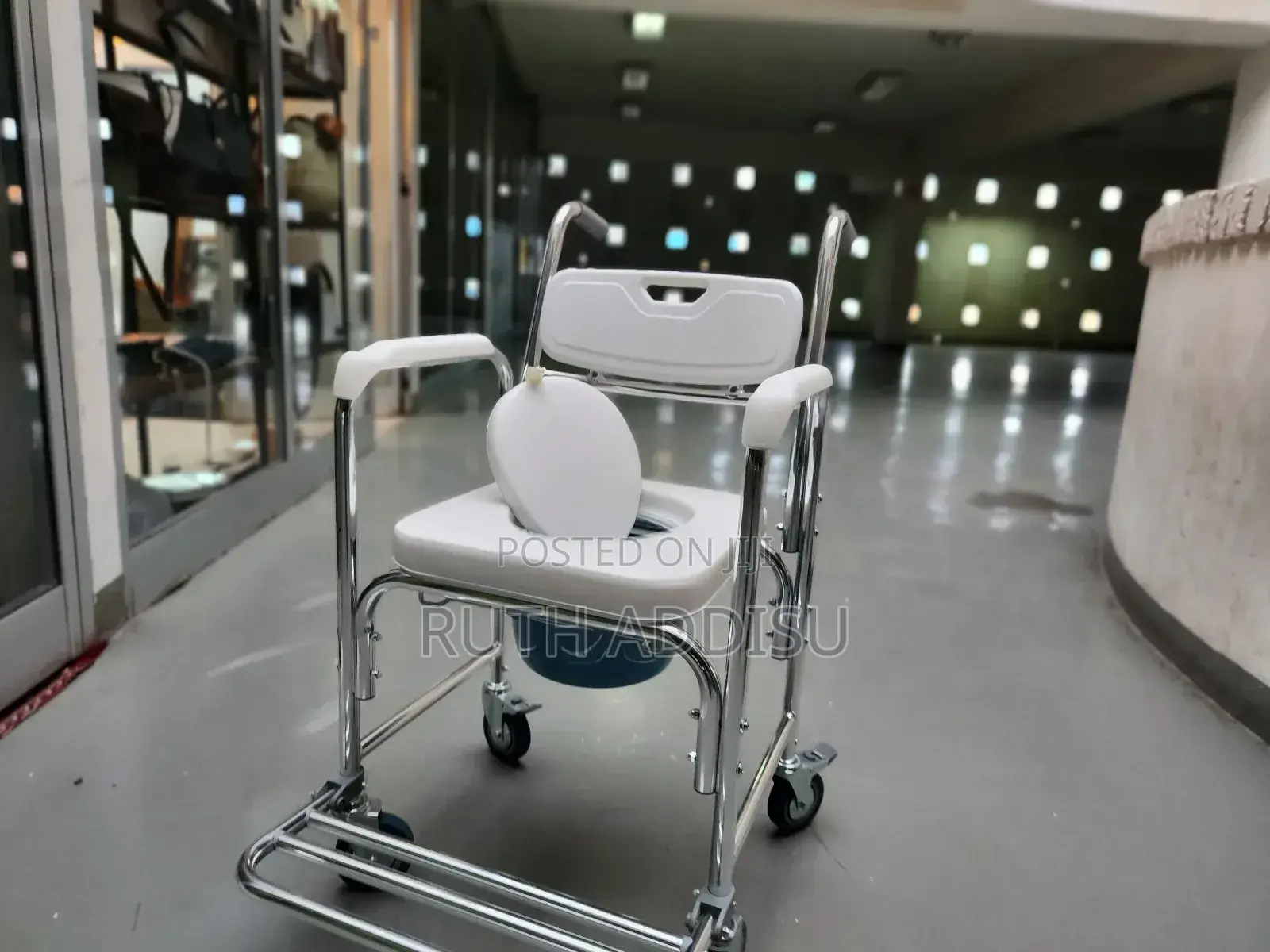 Commode Wheelchair4፰commode Wheel Chair1፯commode Wheel Chair