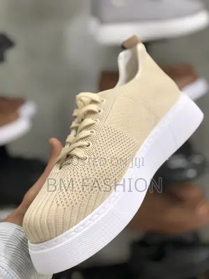 Chekich Creamy Sneakers