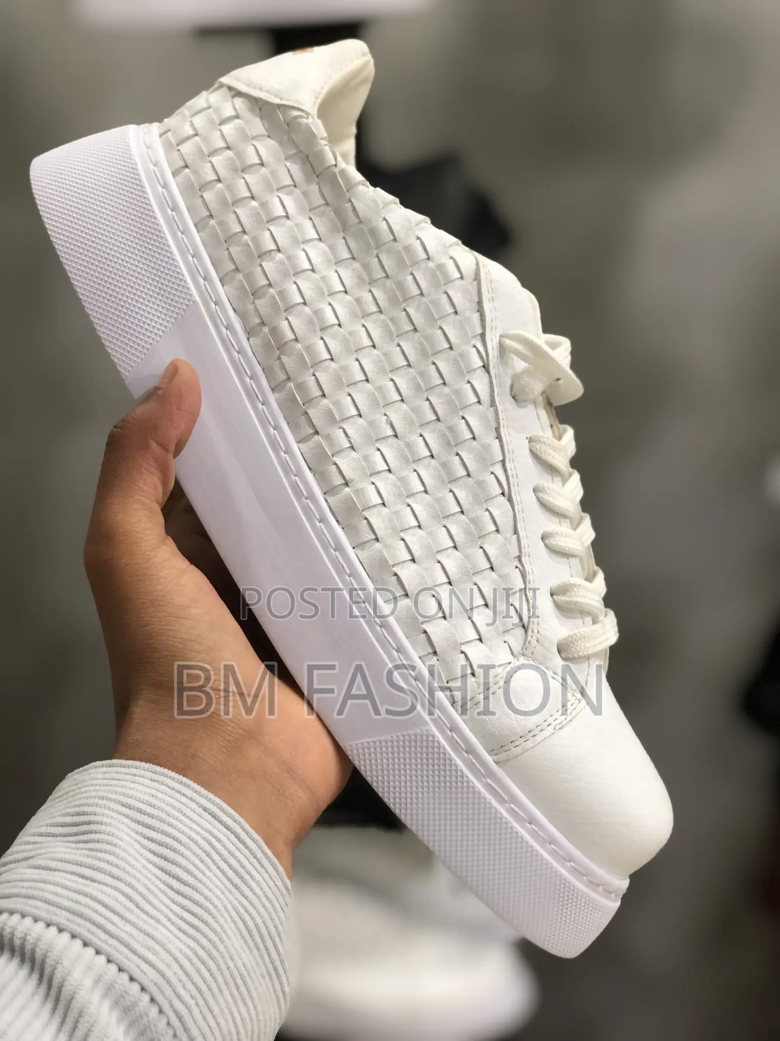 Chekich Leather White Sneakers