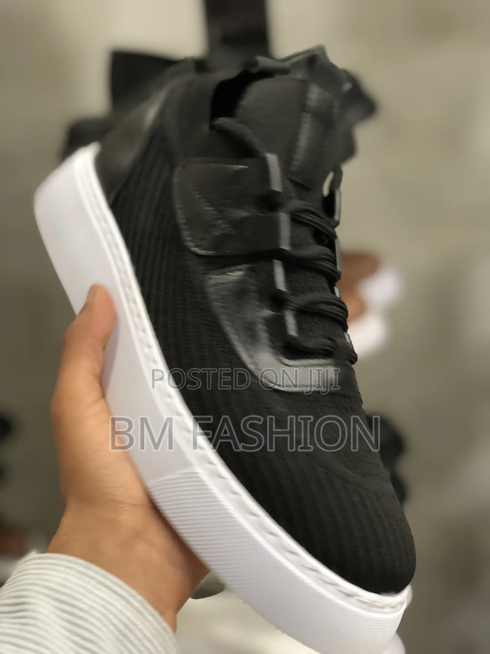 Chekich Black Sneakers for Men’S