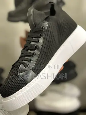 Chekich Sneakers Black and White