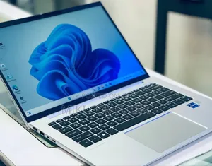 New Laptop HP EliteBook 640 G10 16GB Intel Core I5 SSD 512GB