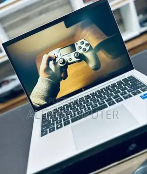 New Laptop HP EliteBook 840 10 16GB Intel Core I7 SSD 1T