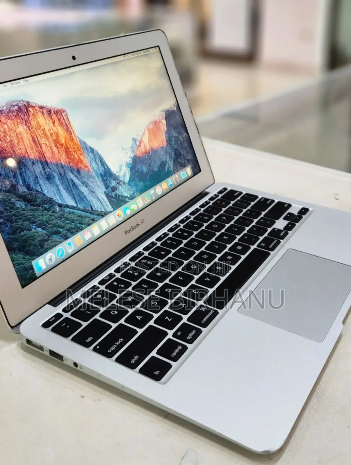 New Laptop Apple MacBook Air 2015 4GB Intel Core I5 SSD 256GB