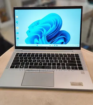 New Laptop HP EliteBook 840 G8 16GB Intel Core I5 SSD 512GB