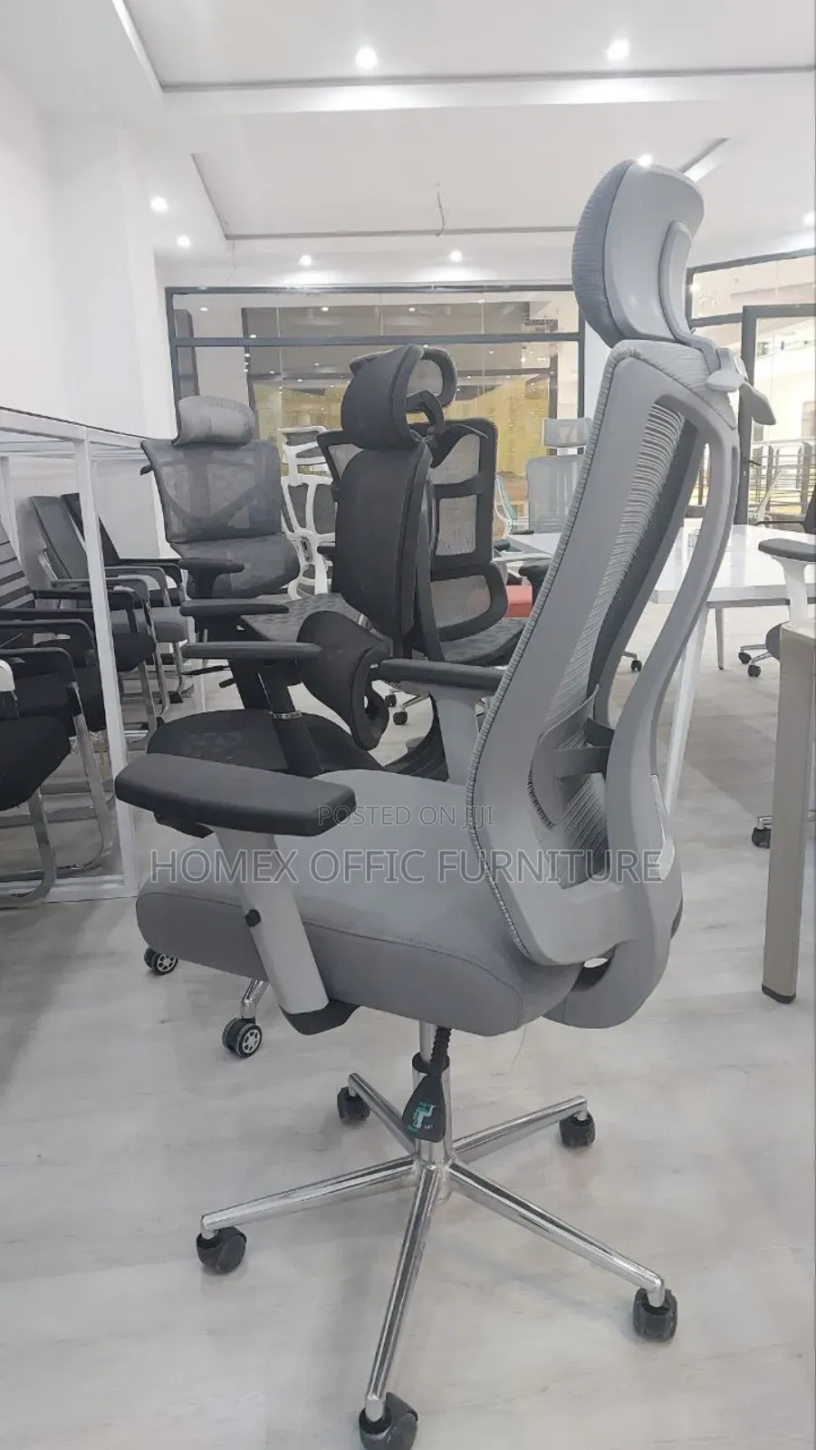 Office Managerial Mesh Chair