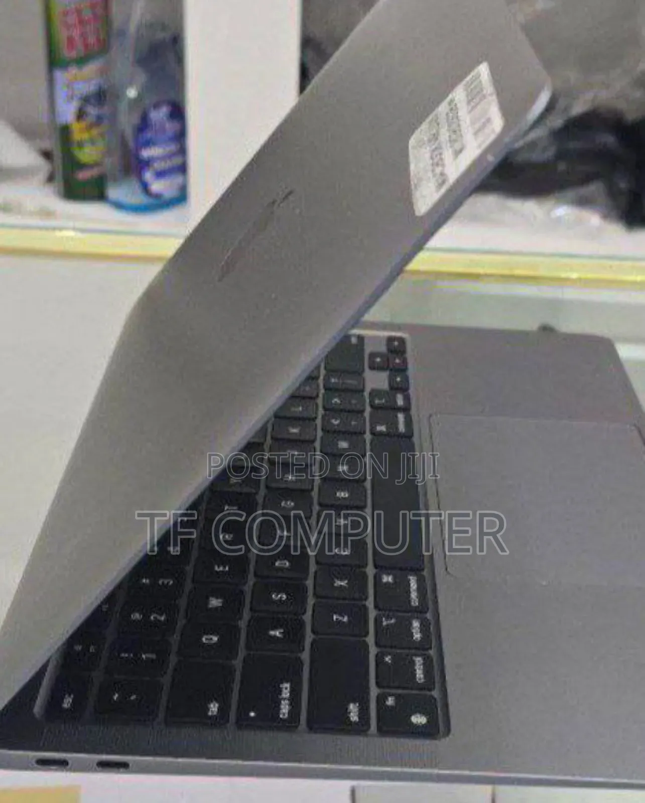 New Laptop Apple MacBook Air 2020 M1 8GB Apple M1 SSD 256GB