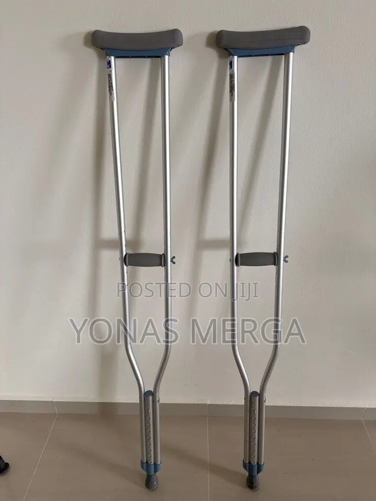 Axillary Underarm Crutches፻尾adjusted for Comfortðæcrutches