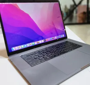 New Laptop Apple MacBook Pro 2016 16GB Intel Core I7 SSD 256GB