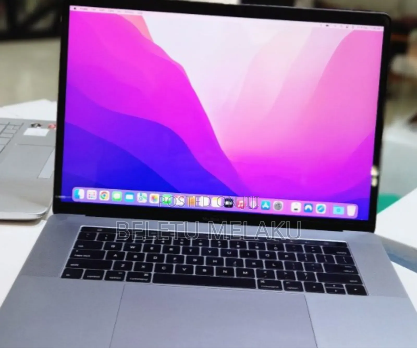 New Laptop Apple MacBook Pro 2016 16GB Intel Core I7 SSD 256GB
