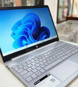 New Laptop HP Stream Notebook 8GB Intel Core I5 SSD 512GB