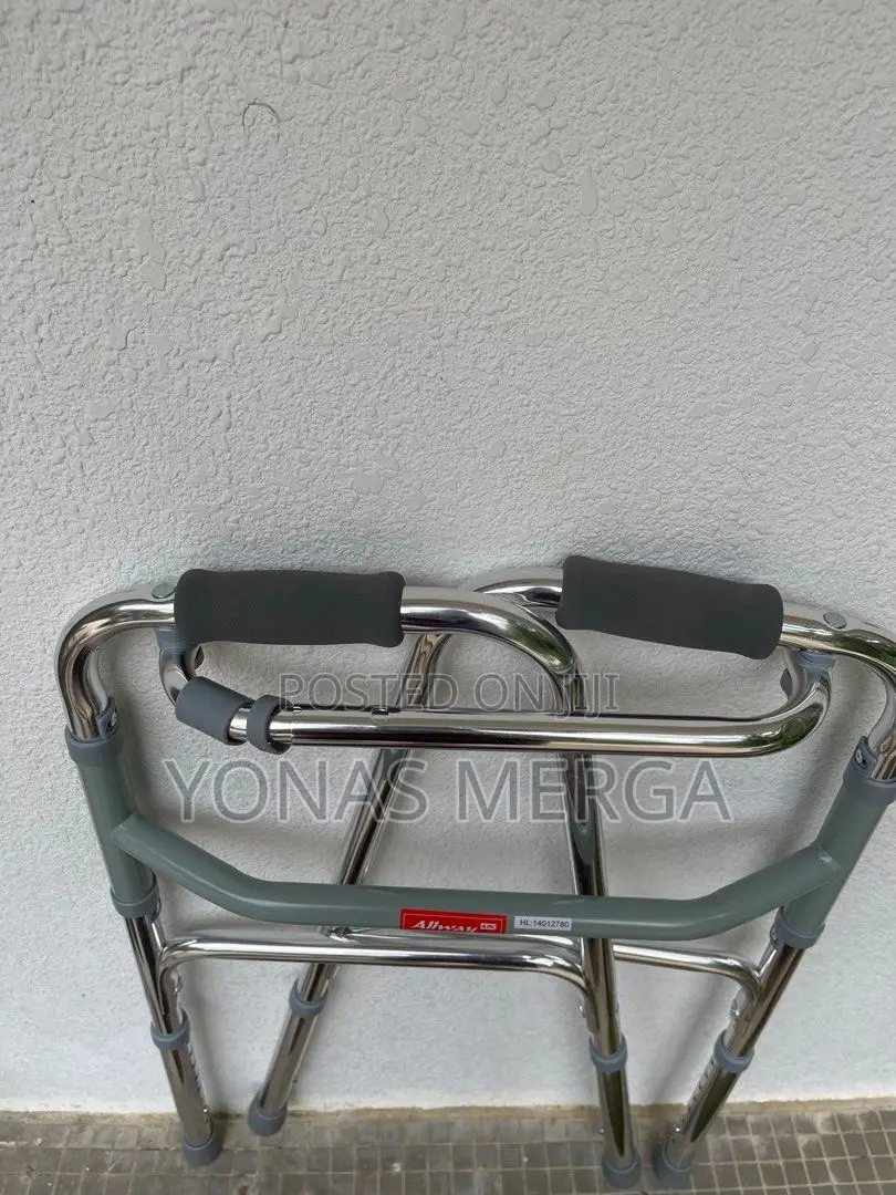 Walker፶壞full Support for Patient፵膝move Independently፩北walker