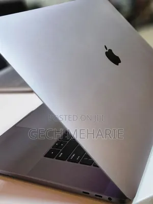 New Laptop Apple MacBook Pro 2016 16GB Intel Core I7 SSD 256GB