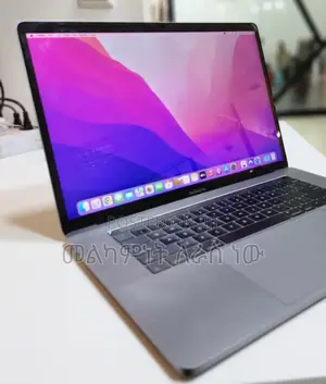 New Laptop Apple MacBook Pro 2016 16GB Intel Core I7 SSD 256GB