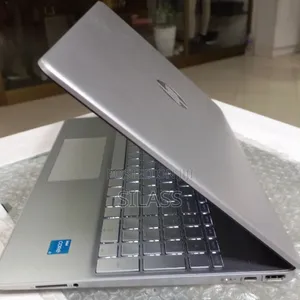 New Laptop HP Stream Notebook 8GB Intel Core I3 SSD 1T