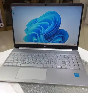 New Laptop HP Stream Notebook 8GB Intel Core I5 SSD 1T
