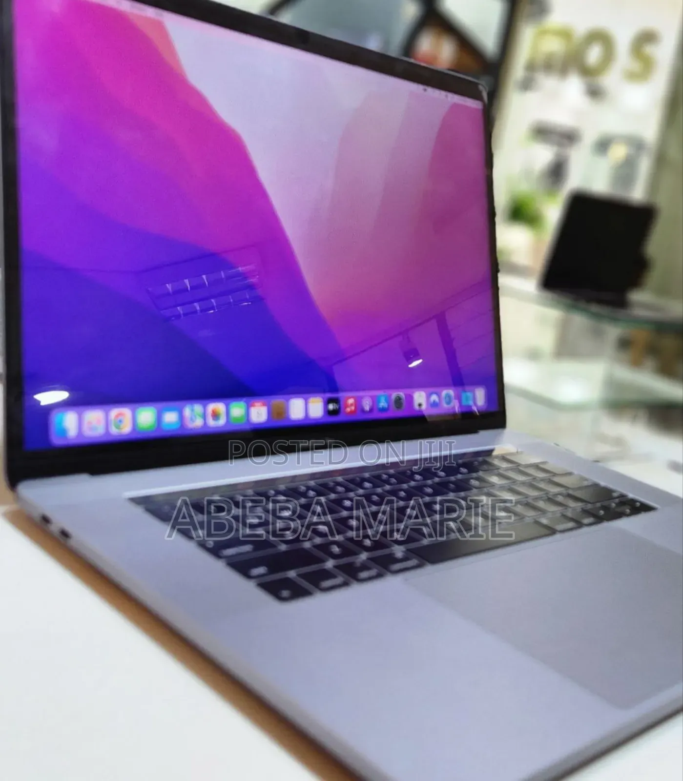 New Laptop Apple MacBook Pro 2016 16GB Intel Core I7 SSD 512GB