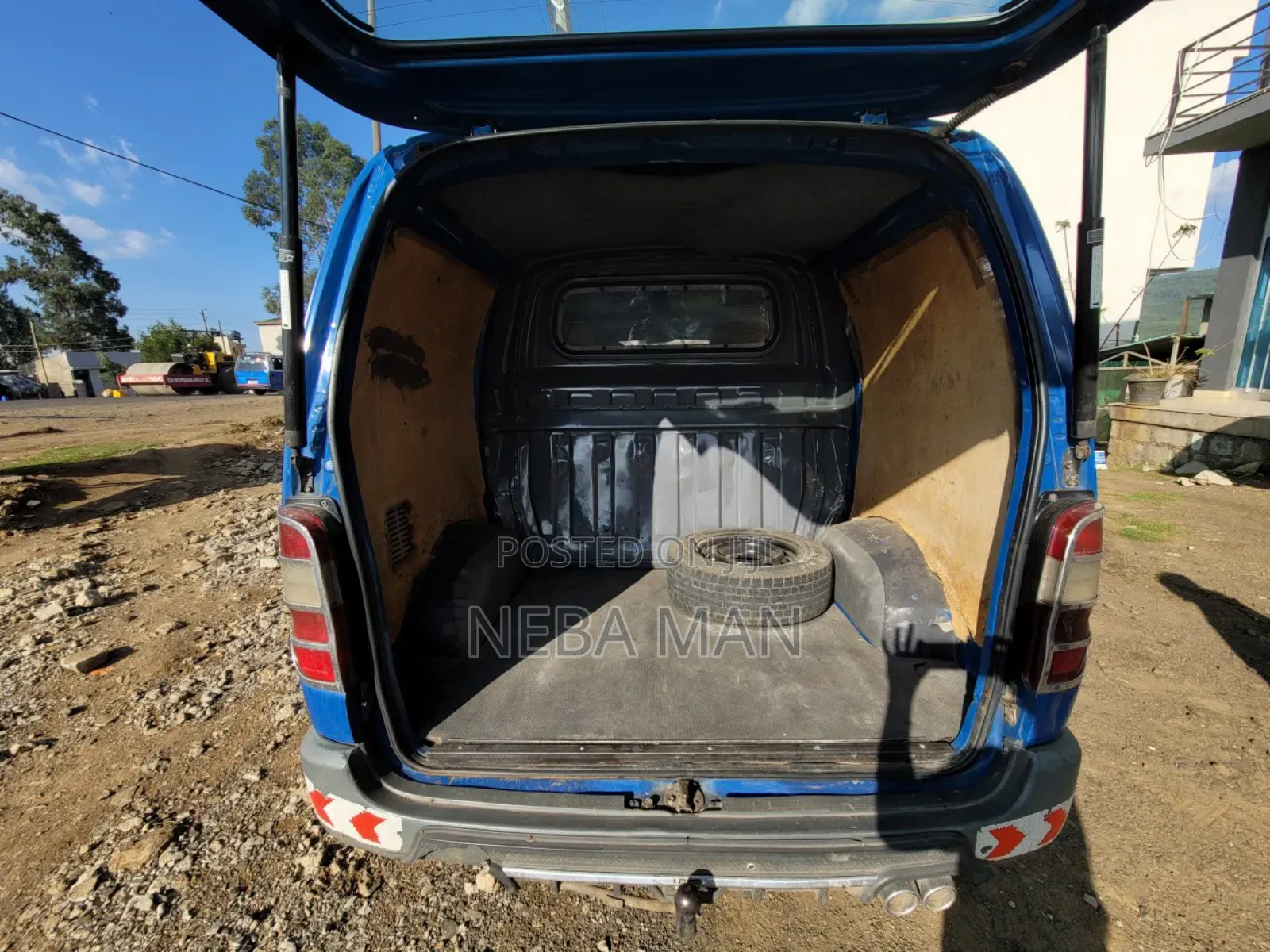 Toyota HiAce 2006 Blue