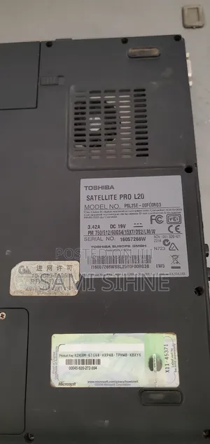 Laptop Toshiba 1GB Intel Pentium HDD 60GB