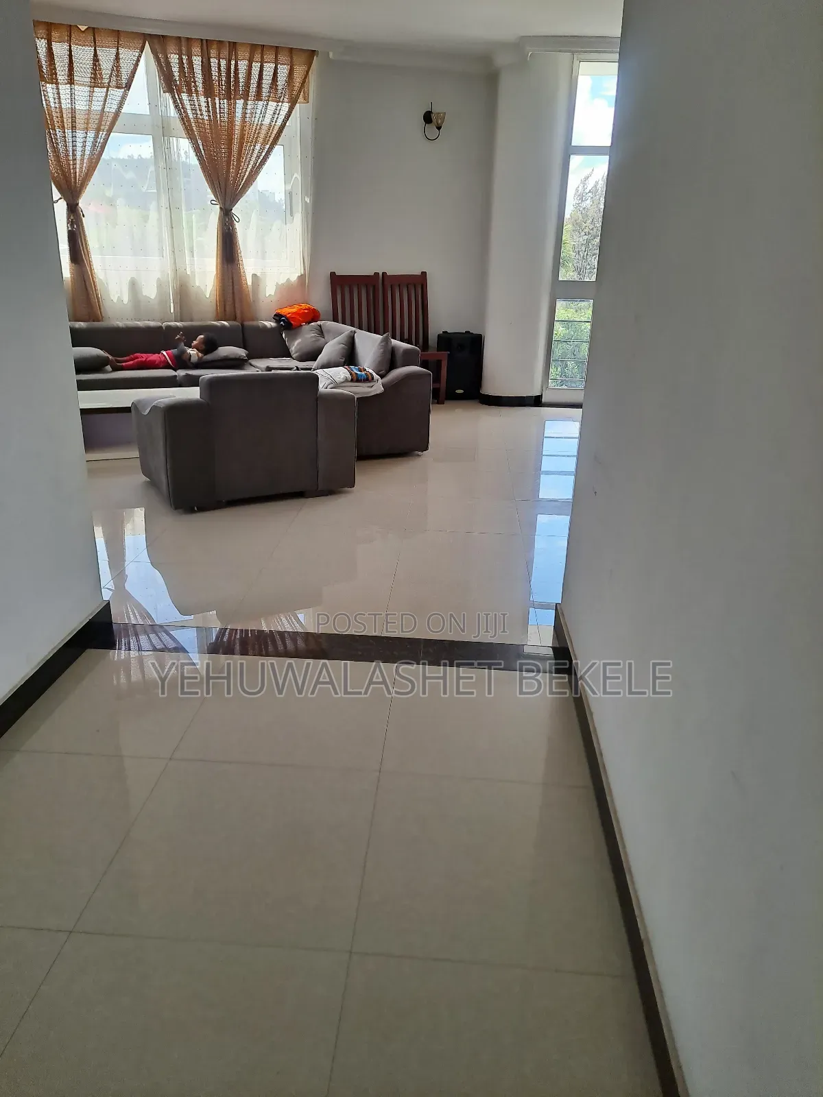 3bdrm Apartment in Homenet, Yeka for sale