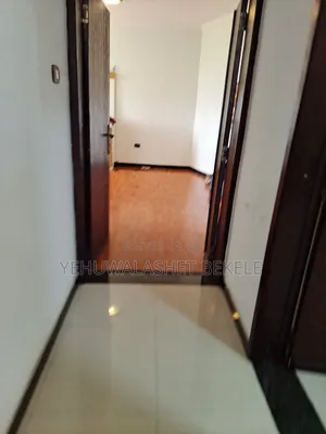 3bdrm Apartment in Homenet, Yeka for sale