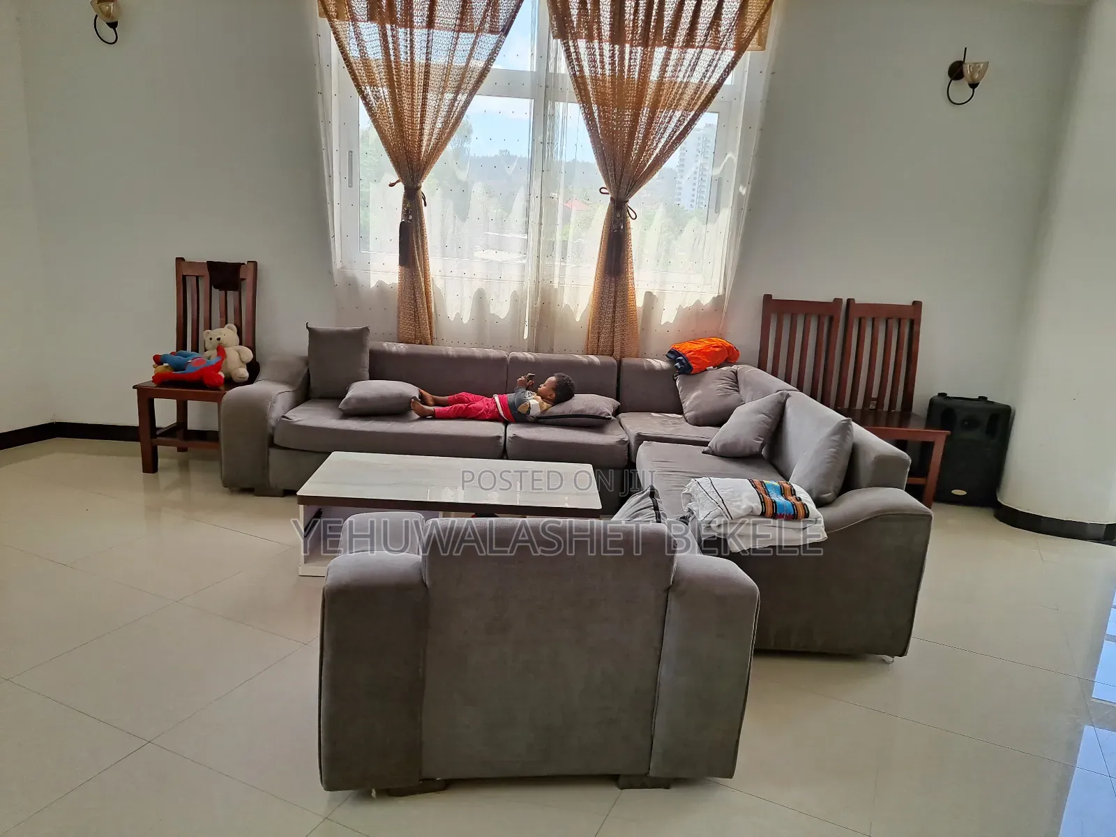 3bdrm Apartment in Homenet, Yeka for sale