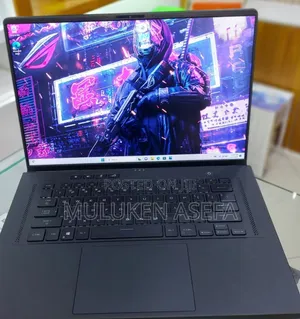 New Laptop Asus ROG Zephyrus G16 16GB Intel Core I9 SSD 1T