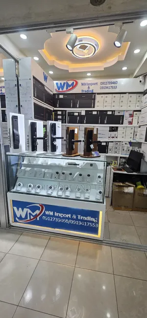 Photo - Shope For Ren Centeral Work Place