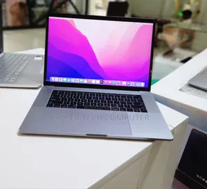 Photo - New Laptop Apple MacBook Pro 2016 16GB Intel Core I7 SSD 256GB